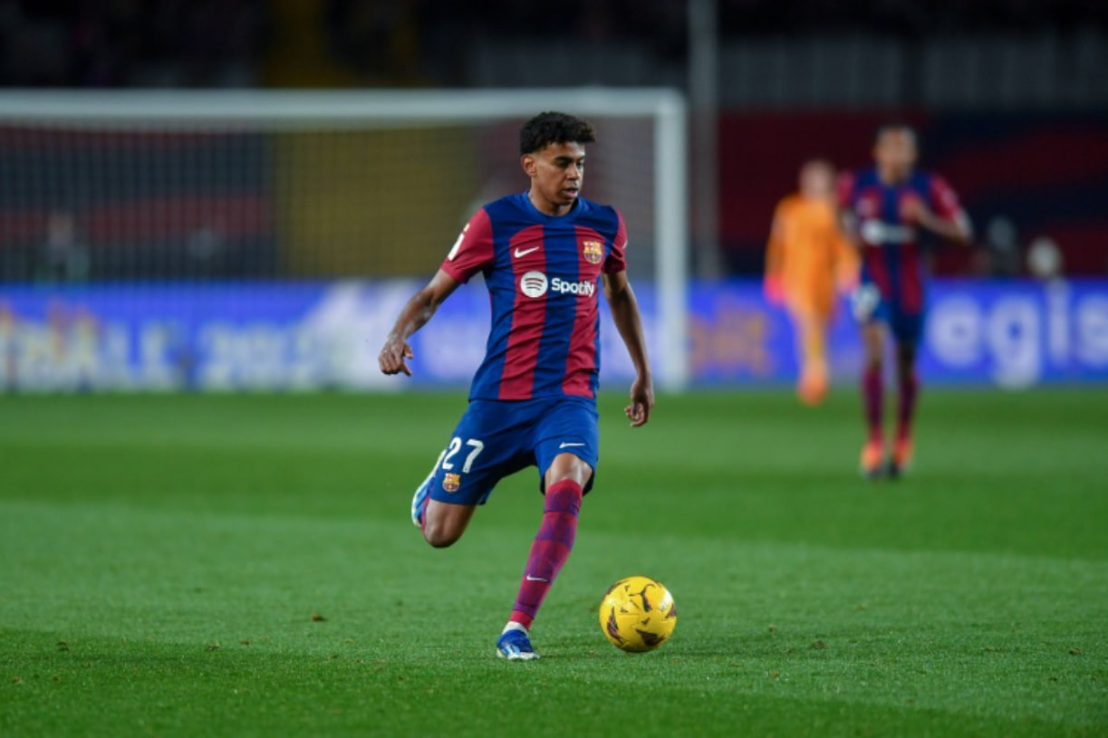 少年成名：亚马尔，从2500万到6000万欧，16岁的足球传奇！