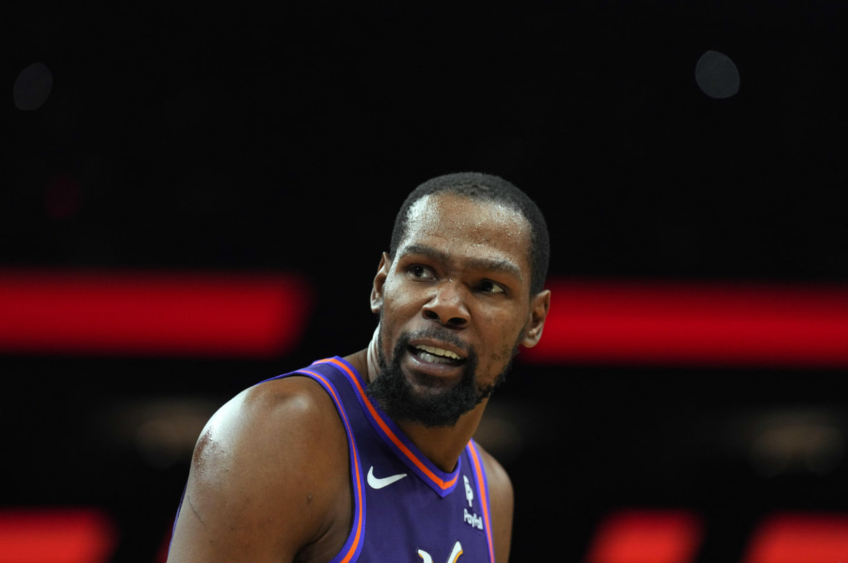 杜兰特弯刀锋芒不再？过去三场比赛末节得分只有4分